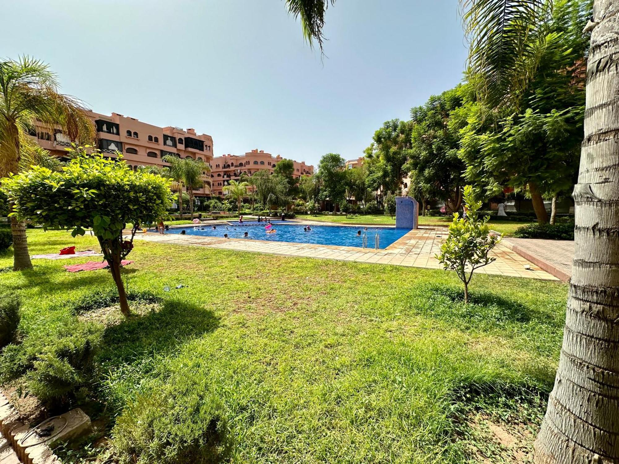 Oasis De Detente Avec Terrasse Et Vue Sur Piscine Marrakesh Extérieur photo