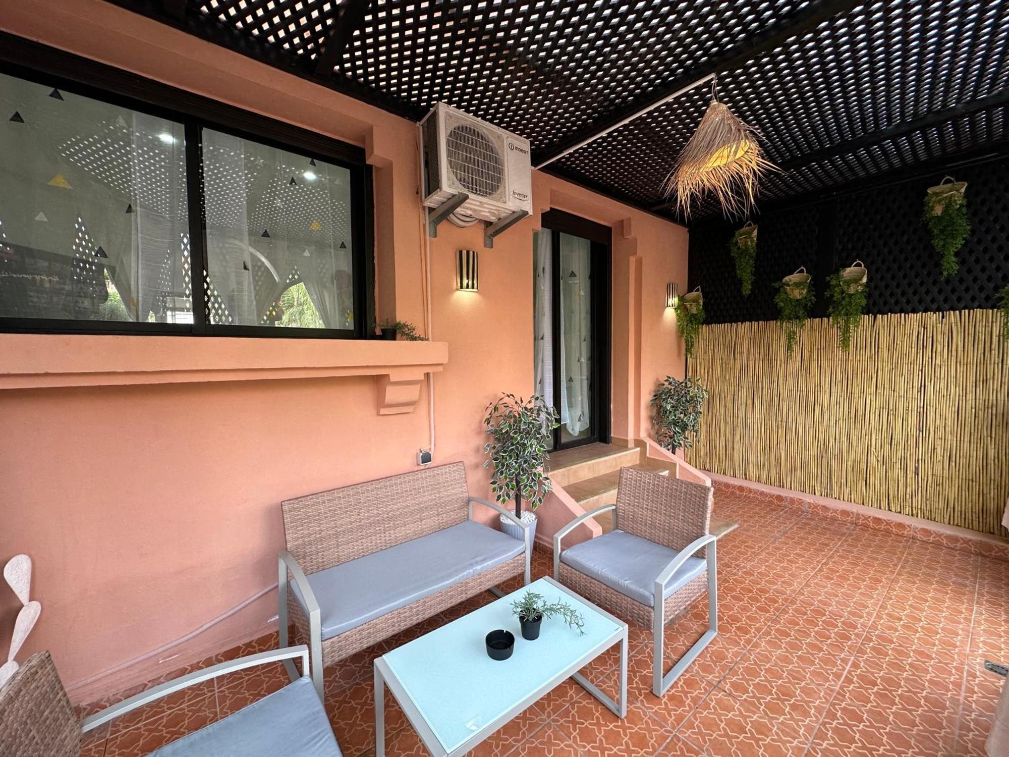 Oasis De Detente Avec Terrasse Et Vue Sur Piscine Marrakesh Extérieur photo